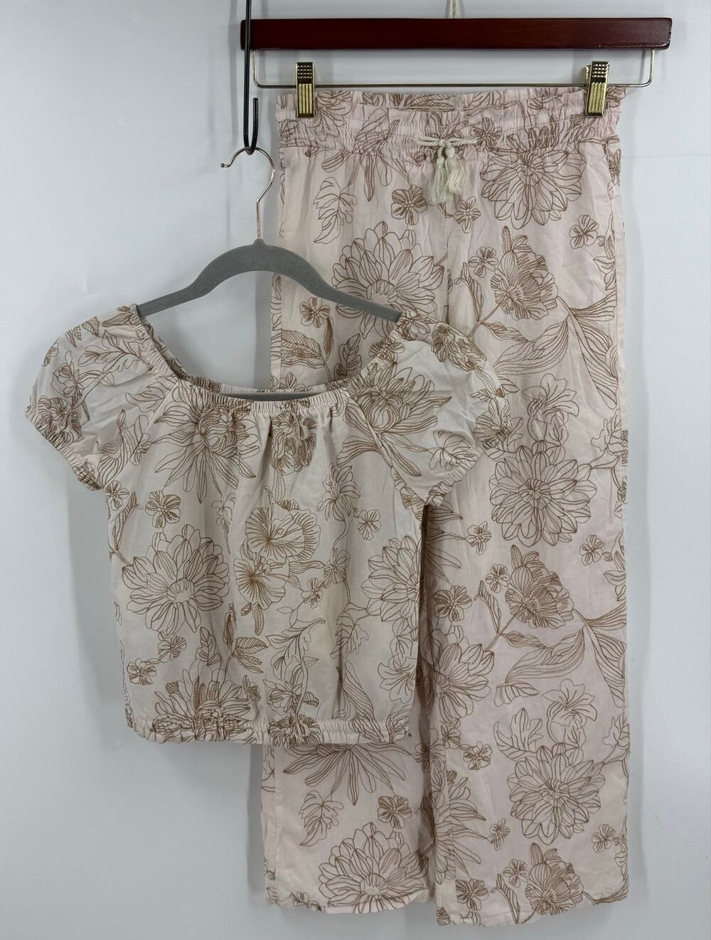 Cupcakes & Cashmere Two Piece Set Top & Pants Size L (10/12) Pink Embroidered